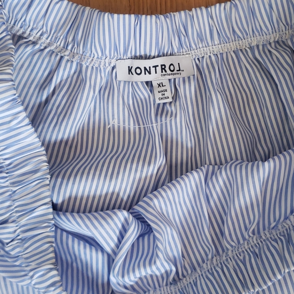 Spring Pinstripe Top - Picture 2 of 3